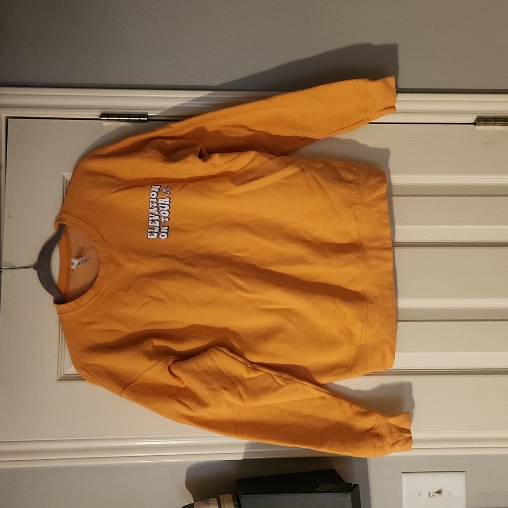 Crew neck